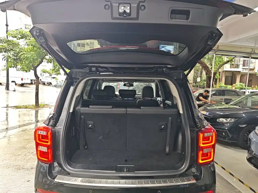 GAC Trumpchi GS8 2018 — фото 19