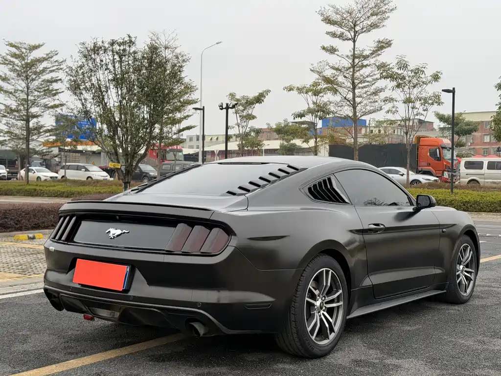 Ford Mustang 2017 — фото 6