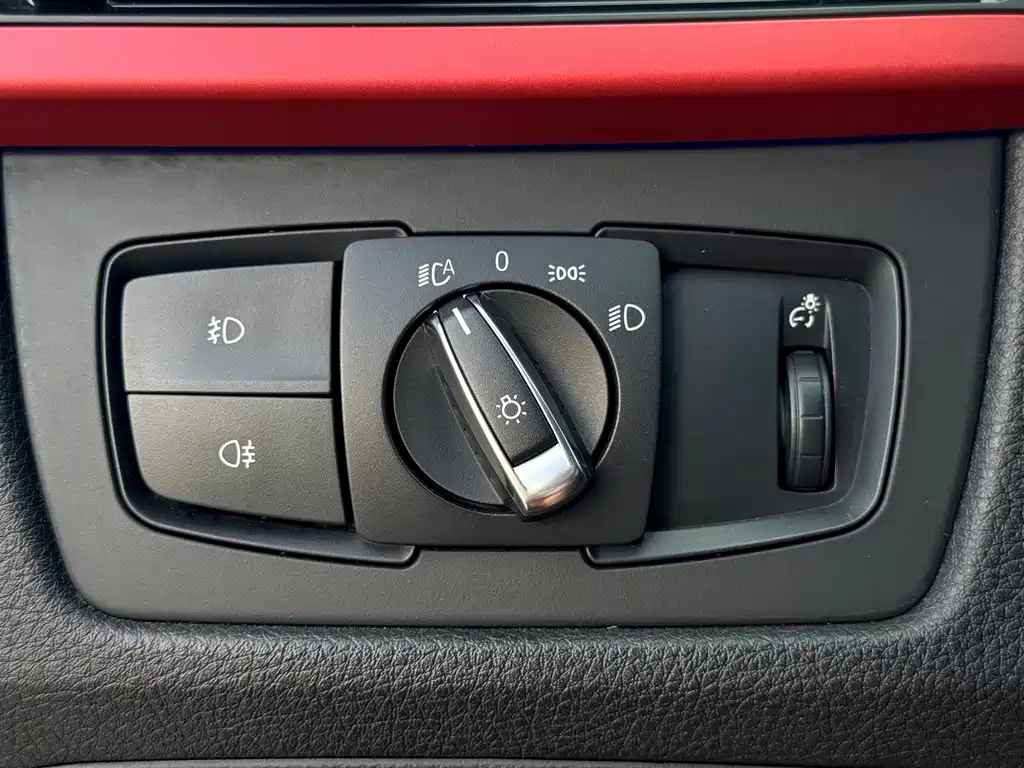 BMW 3 Series 2015 — фото 18