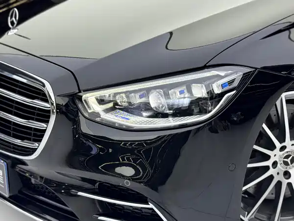 Mercedes-Benz S-Class 2021