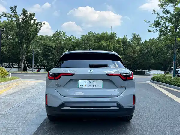 NIO ES6 2020