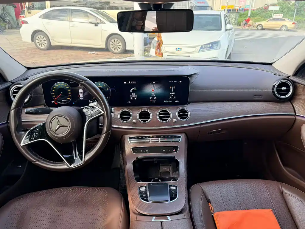 Mercedes-Benz E-Class 2020 — фото 3