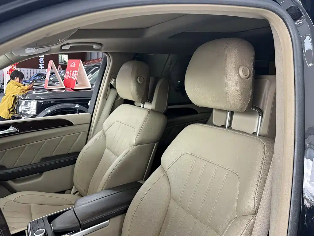 Mercedes-Benz GL-Class 2016 — фото 16