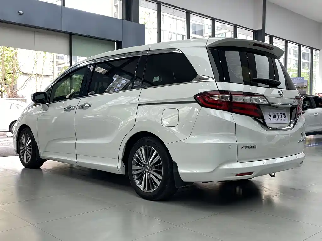 Honda Odyssey 2019 — фото 4