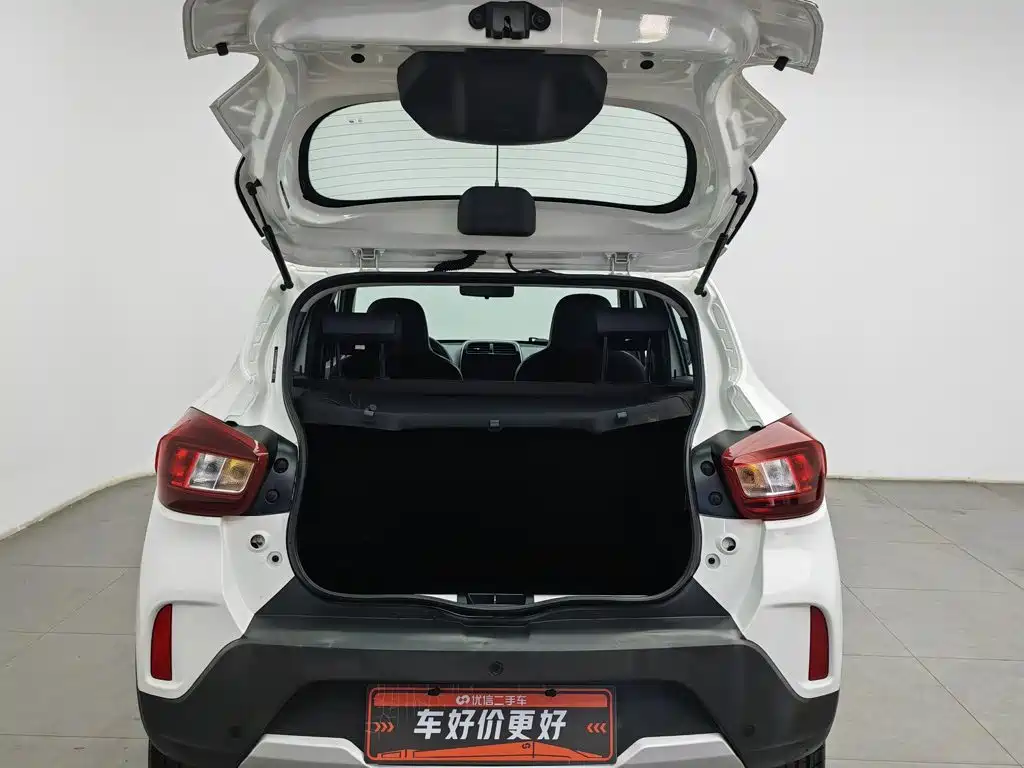 Renault Eno 2020 — фото 16