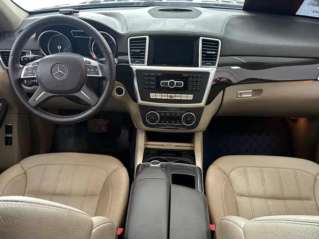 Mercedes-Benz GL-Class 2016 — фото 8