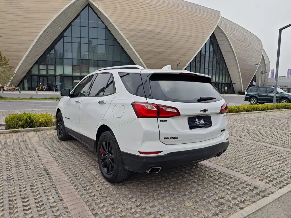 Chevrolet Equinox 2019 — фото 17