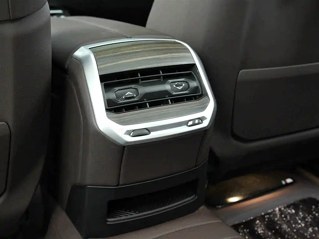 BMW 7 Series 2025 — фото 19
