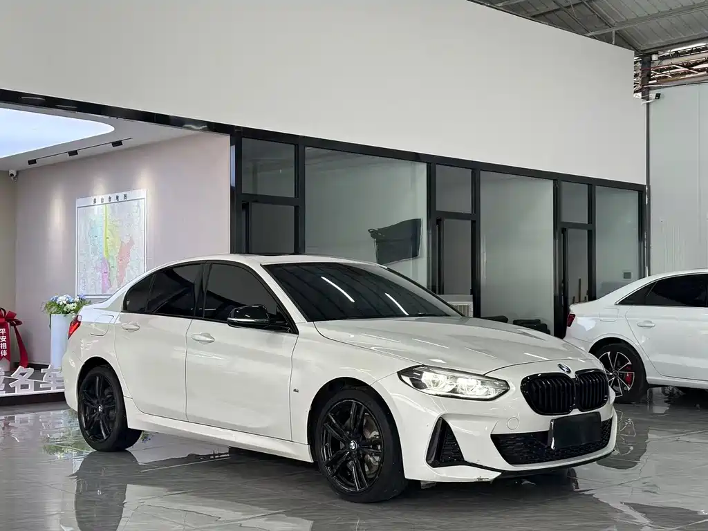 BMW 1 Series 2023