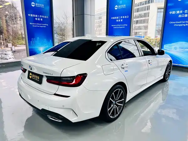 BMW 3 Series 2022