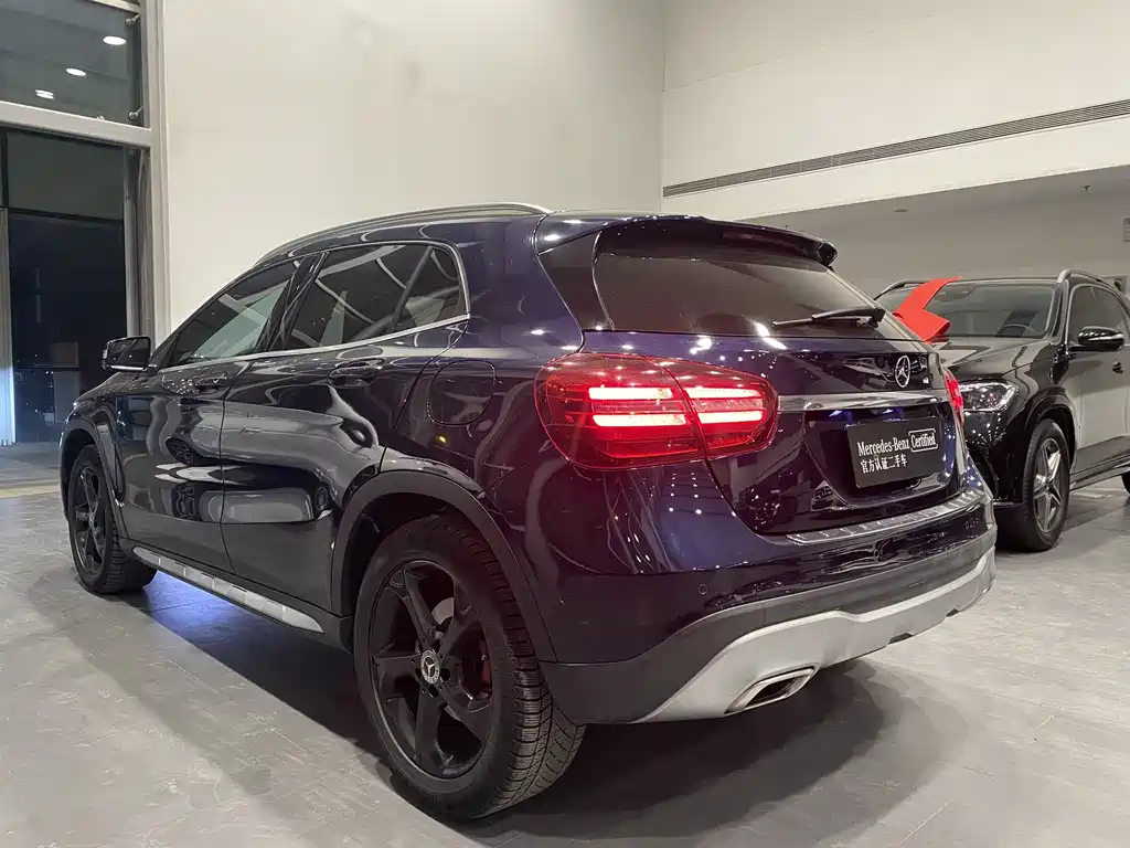 Mercedes-Benz GLA 2018 — фото 12