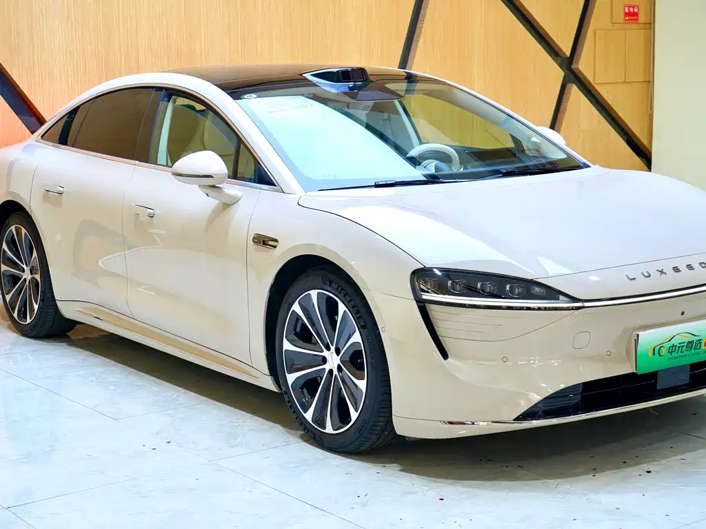 Luxeed Zhijie S7 2025