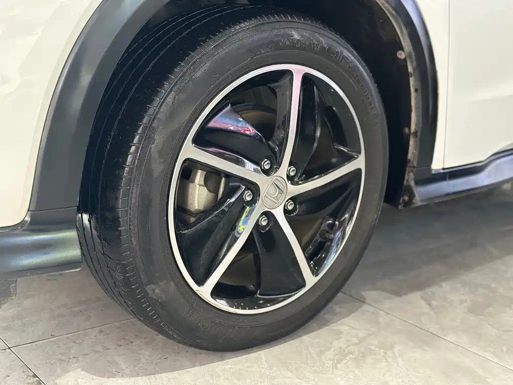 Honda Vezel 2021 — фото 19