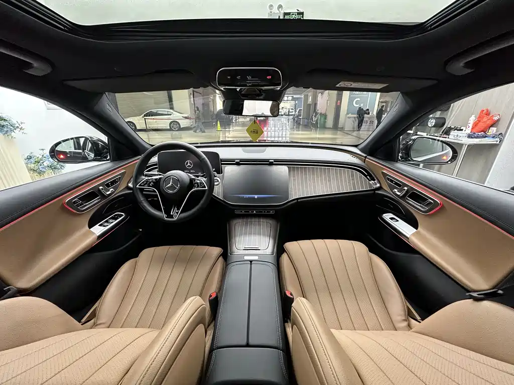 Mercedes-Benz E-Class 2025 — фото 8
