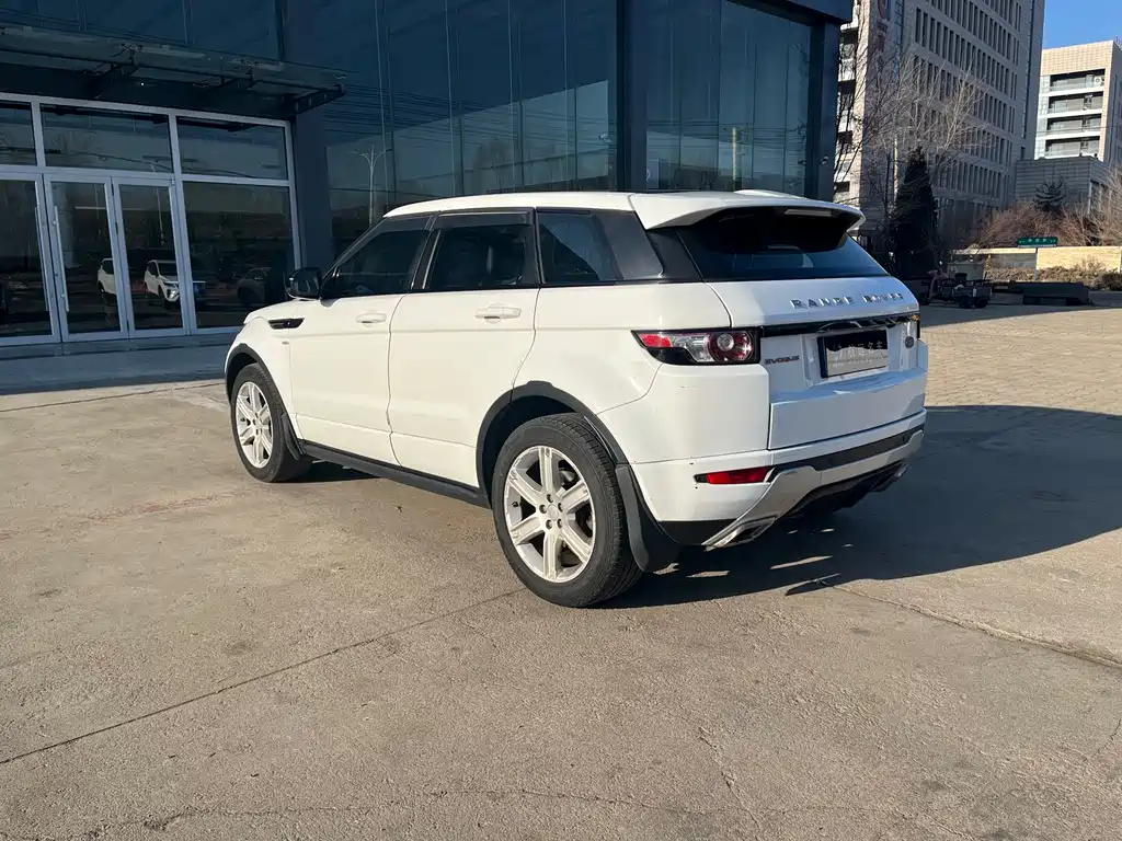 Land Rover Evoque 2016 — фото 9