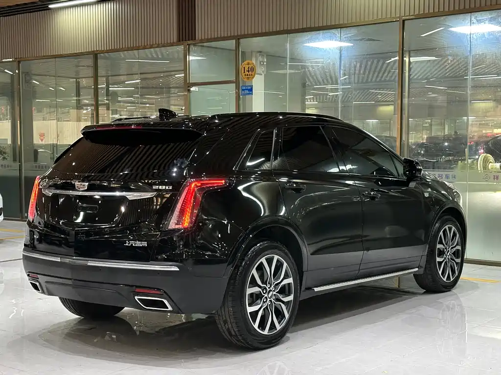 Cadillac XT5 2022 — фото 5
