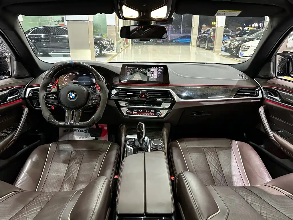 BMW 5 Series 2020 — фото 12