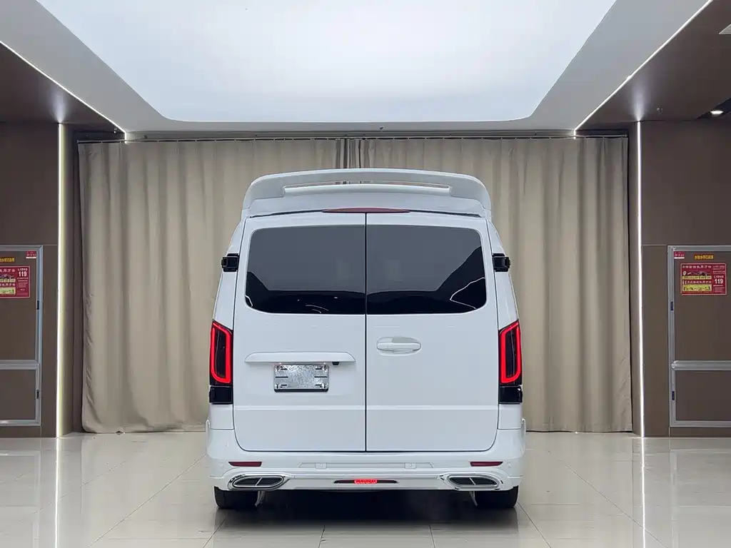 Mercedes-Benz Vito 2023 — фото 19