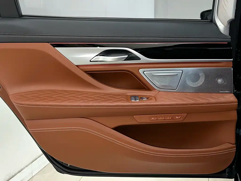 BMW 7 Series 2022 — фото 25