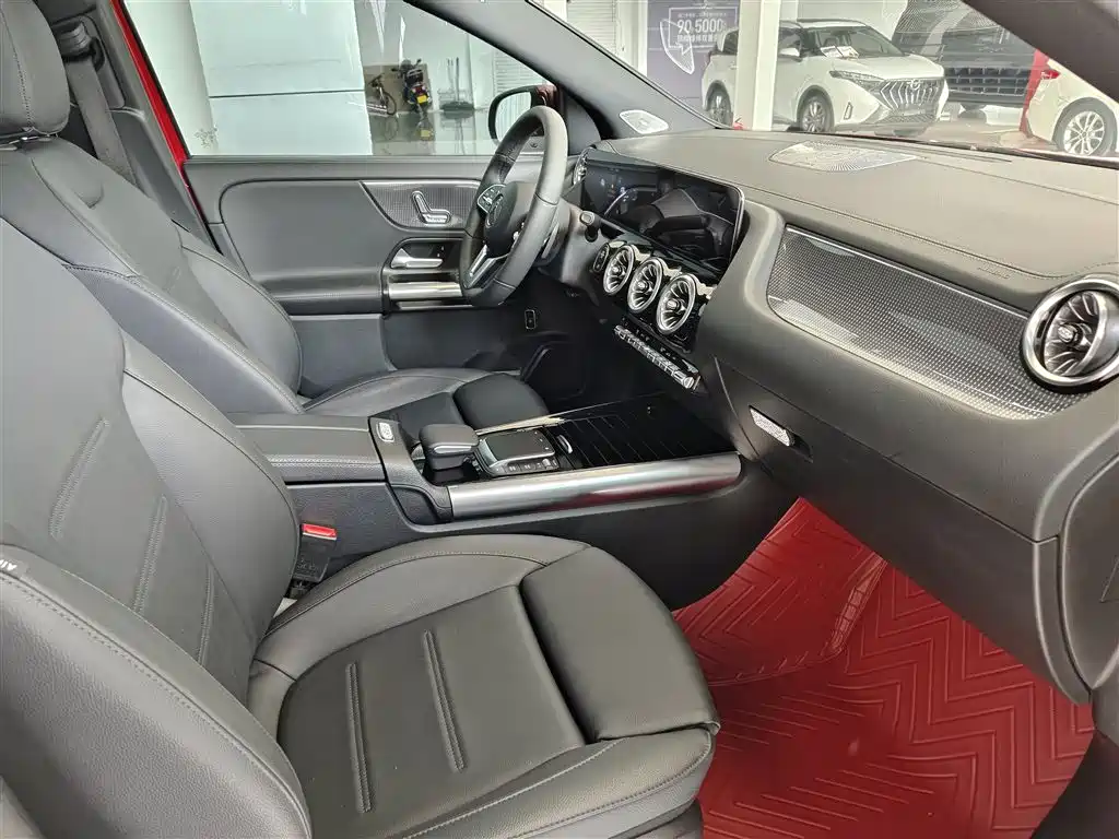 Mercedes-Benz GLA 2021 — фото 15