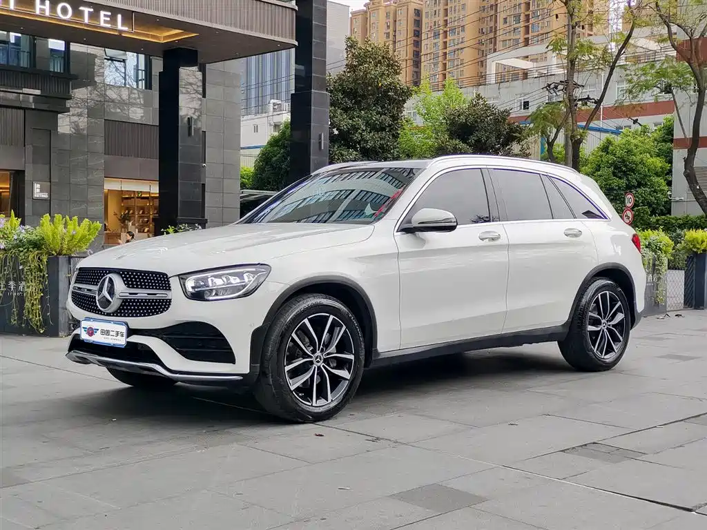 Mercedes-Benz GLC 2022 — фото 1