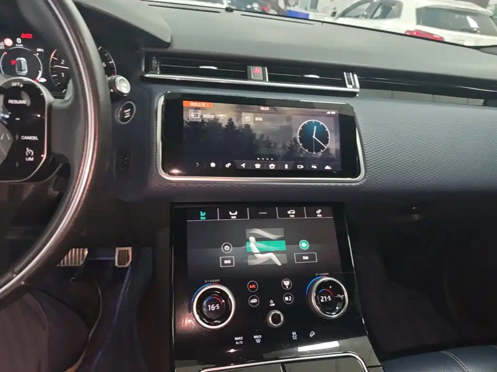 Land Rover Range Rover Velar 2019 — фото 13