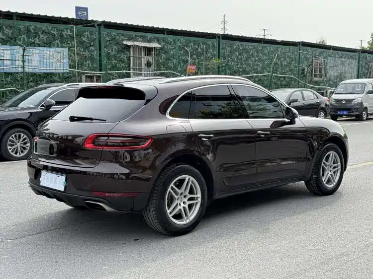 Porsche Macan 2017 — фото 8