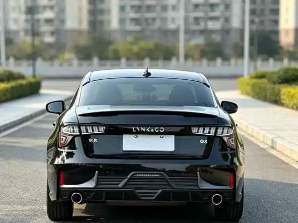 Lynk & Co 03 2021