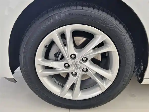 Buick Regal 2021
