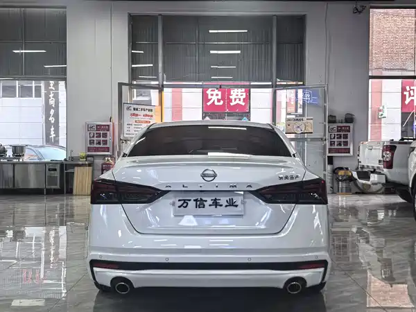 Nissan Teana 2024
