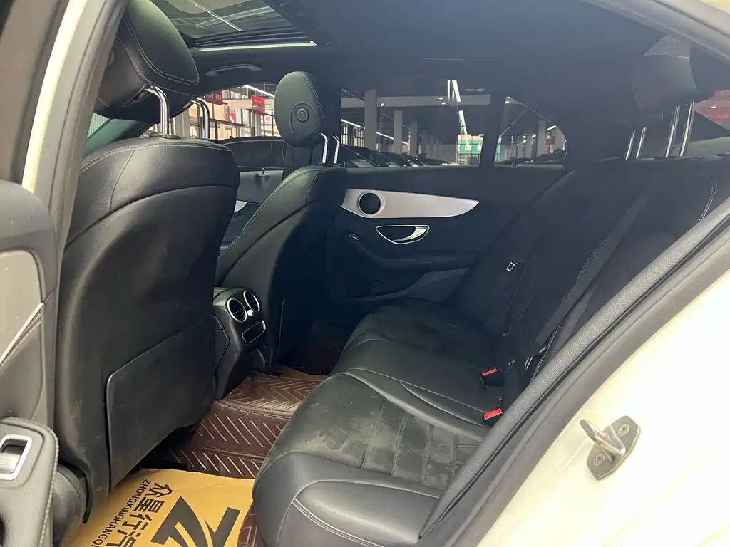 Mercedes-Benz C-Class 2019 — фото 15