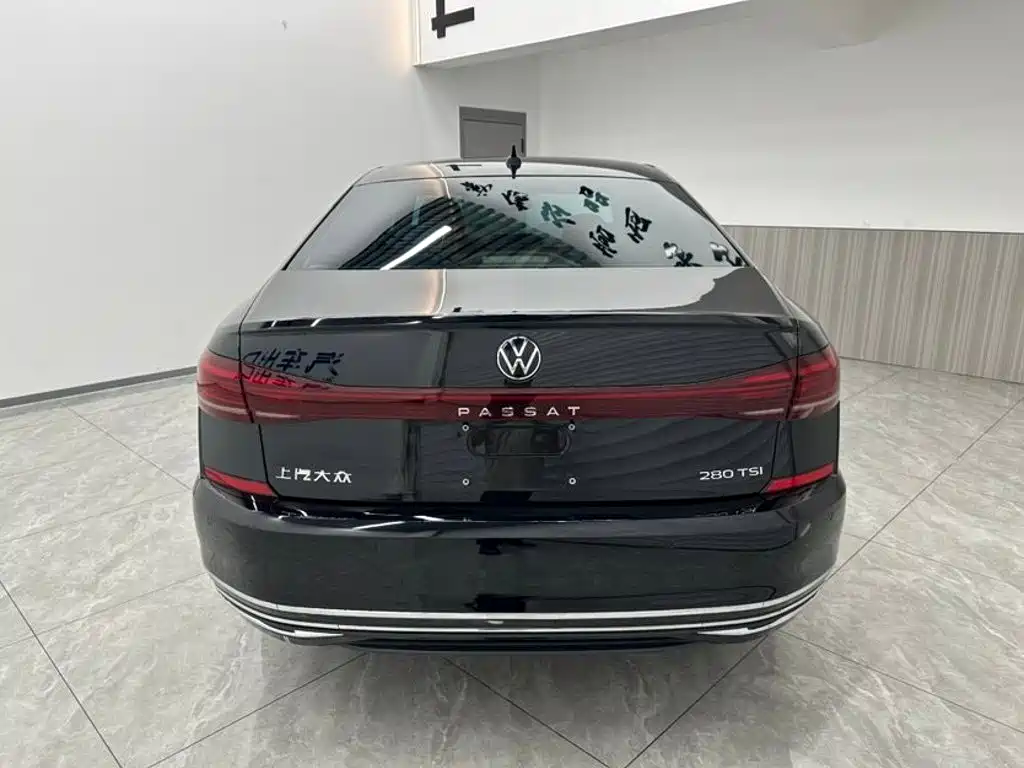 Volkswagen Passat 2023