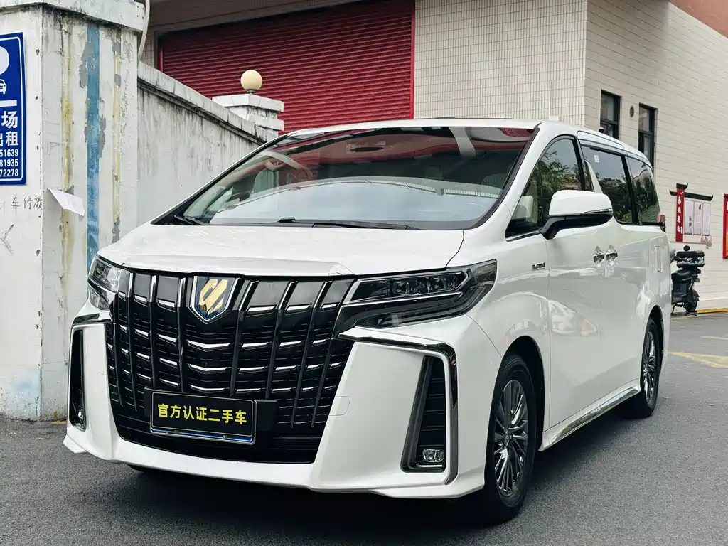 Toyota Alphard 2023 — фото 1