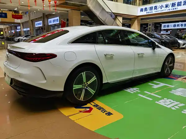 Mercedes-Benz EQS 2022