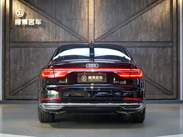 Audi A8 2022