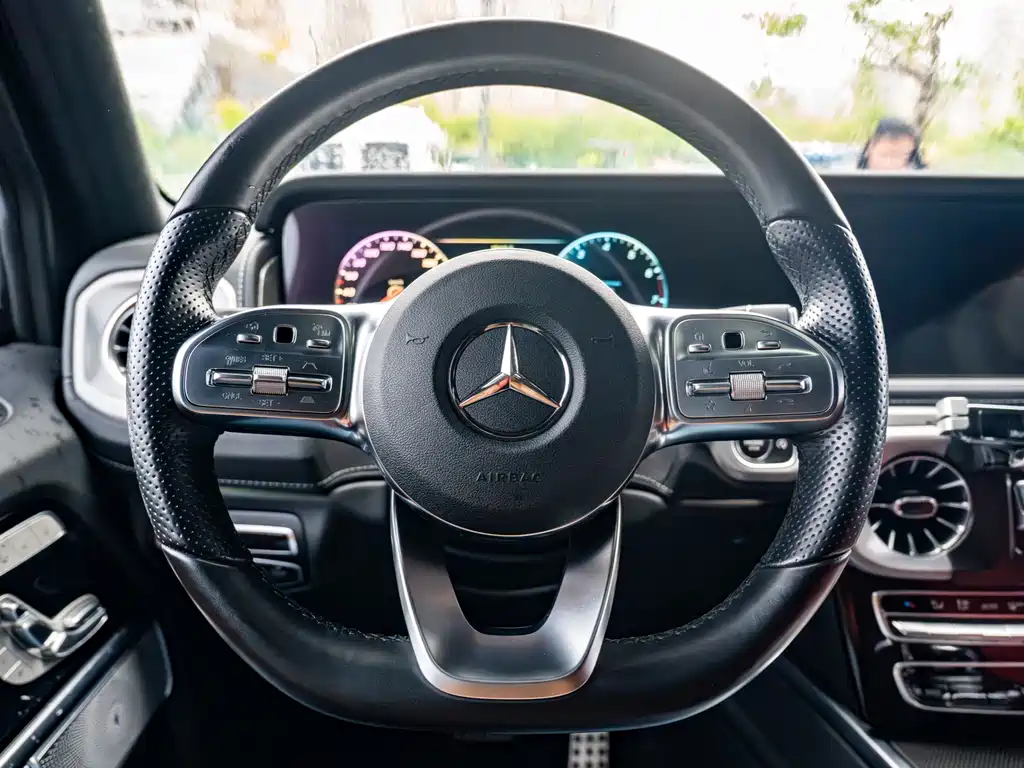 Mercedes-Benz G-Class 2023 — фото 17