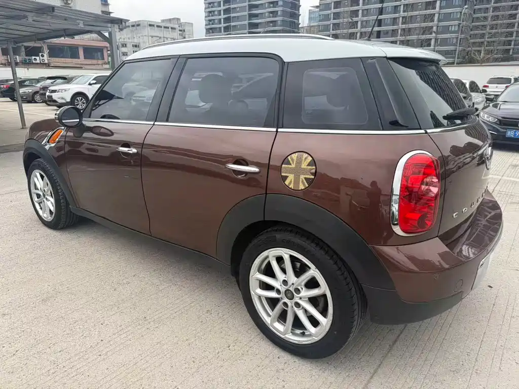 MINI Countryman 2015 — фото 13