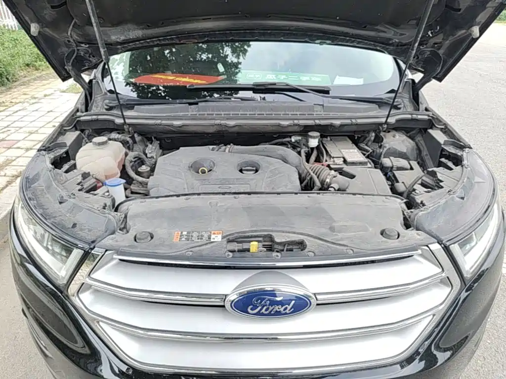 Ford Edge 2018 — фото 20
