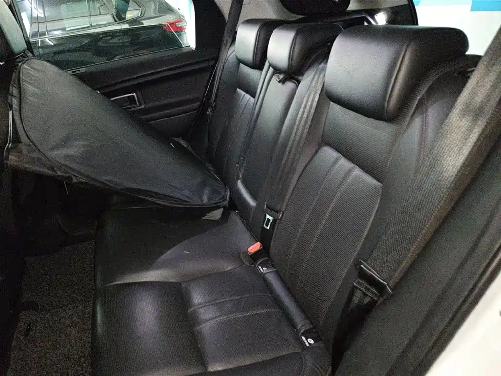 Land Rover Discovery Sport 2016 — фото 13