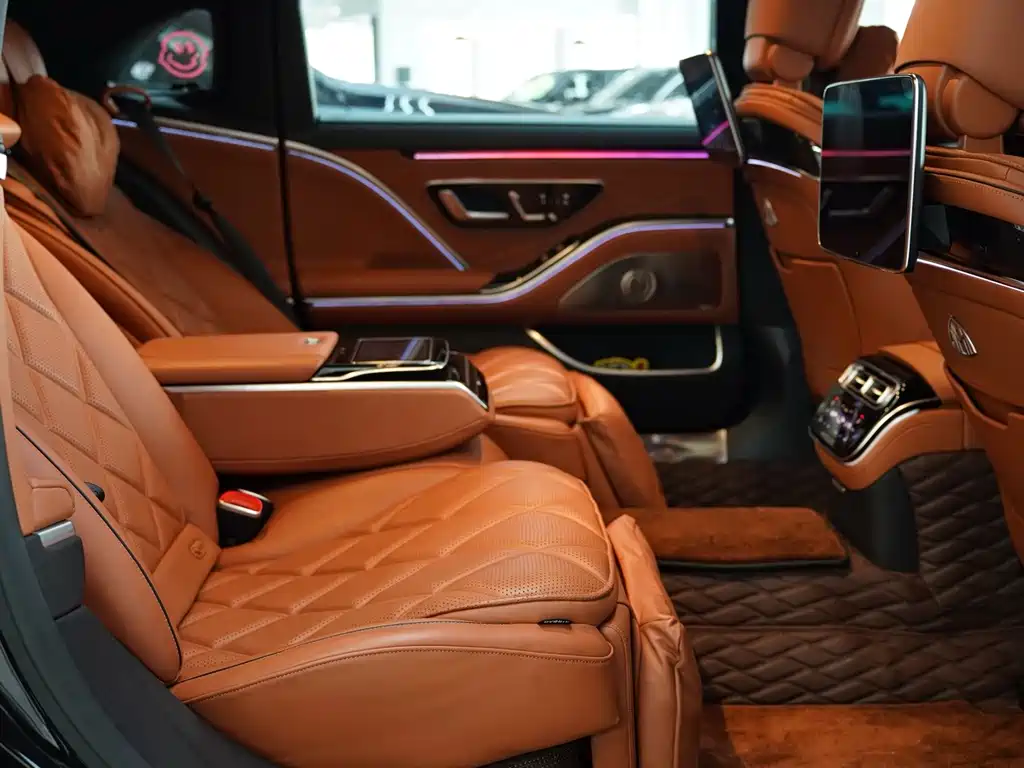 Mercedes-Benz Maybach S-Class 2021 — фото 13
