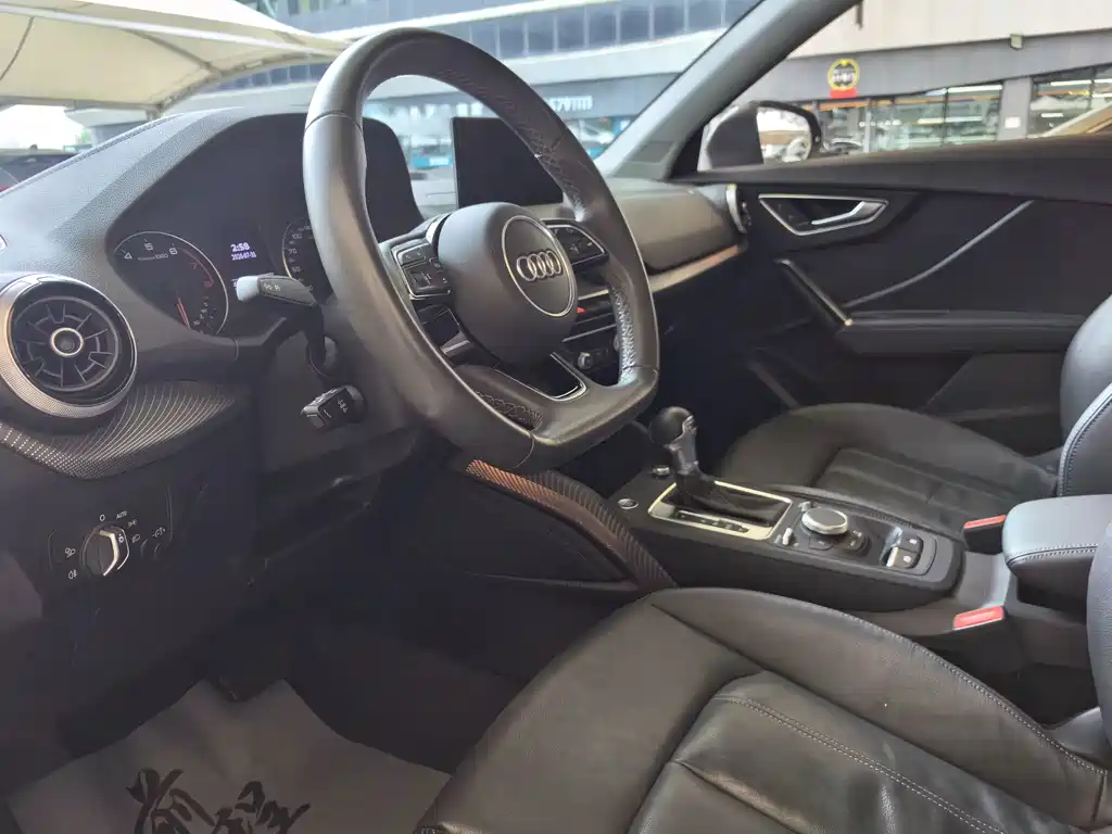 Audi Q2L 2022