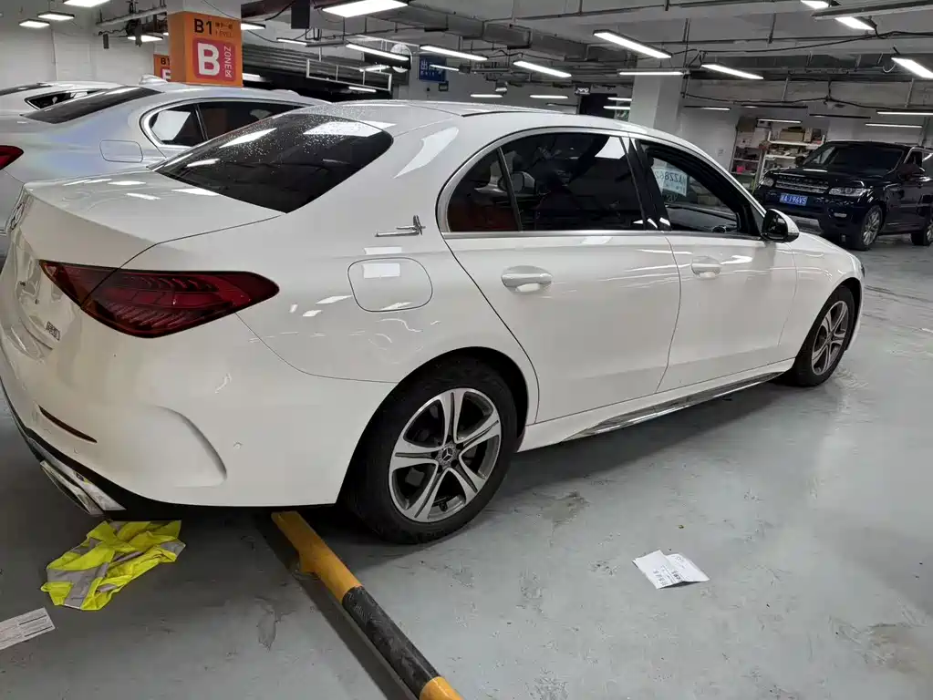 Mercedes-Benz C-Class 2022