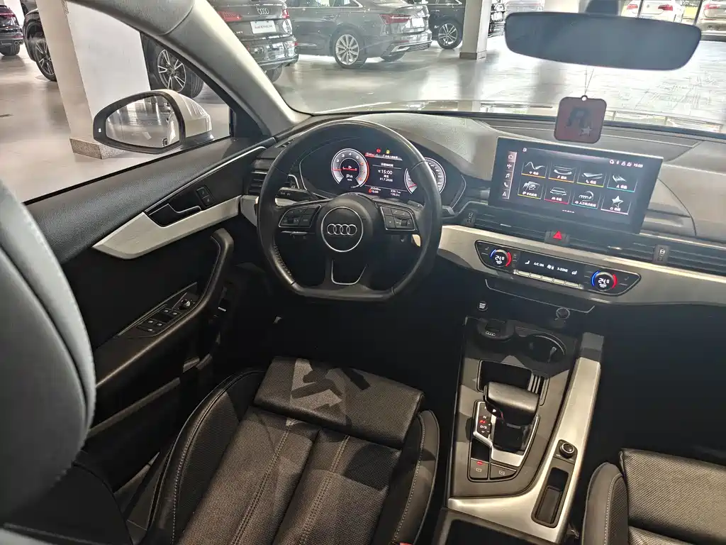 Audi A4L 2021