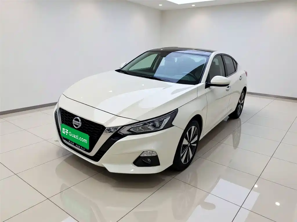 Nissan Teana 2023