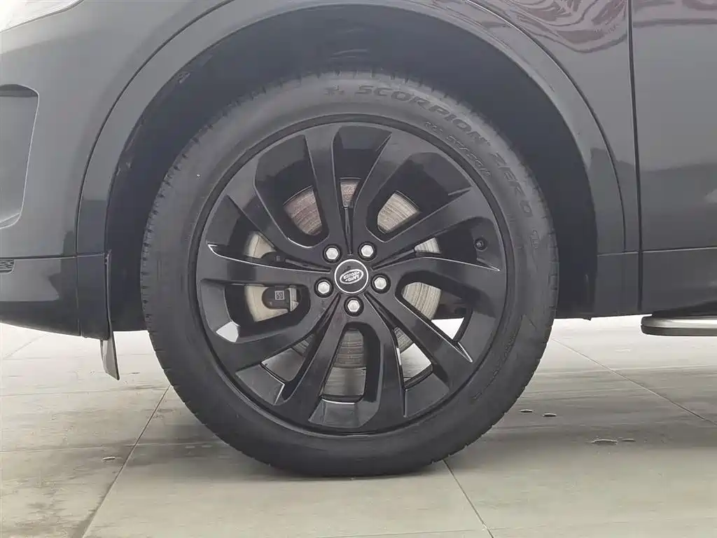 Land Rover Discovery Sport 2023 — фото 17