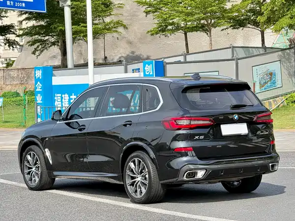 BMW X5 2022