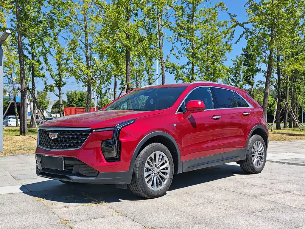 Cadillac XT4 2025 — фото 1