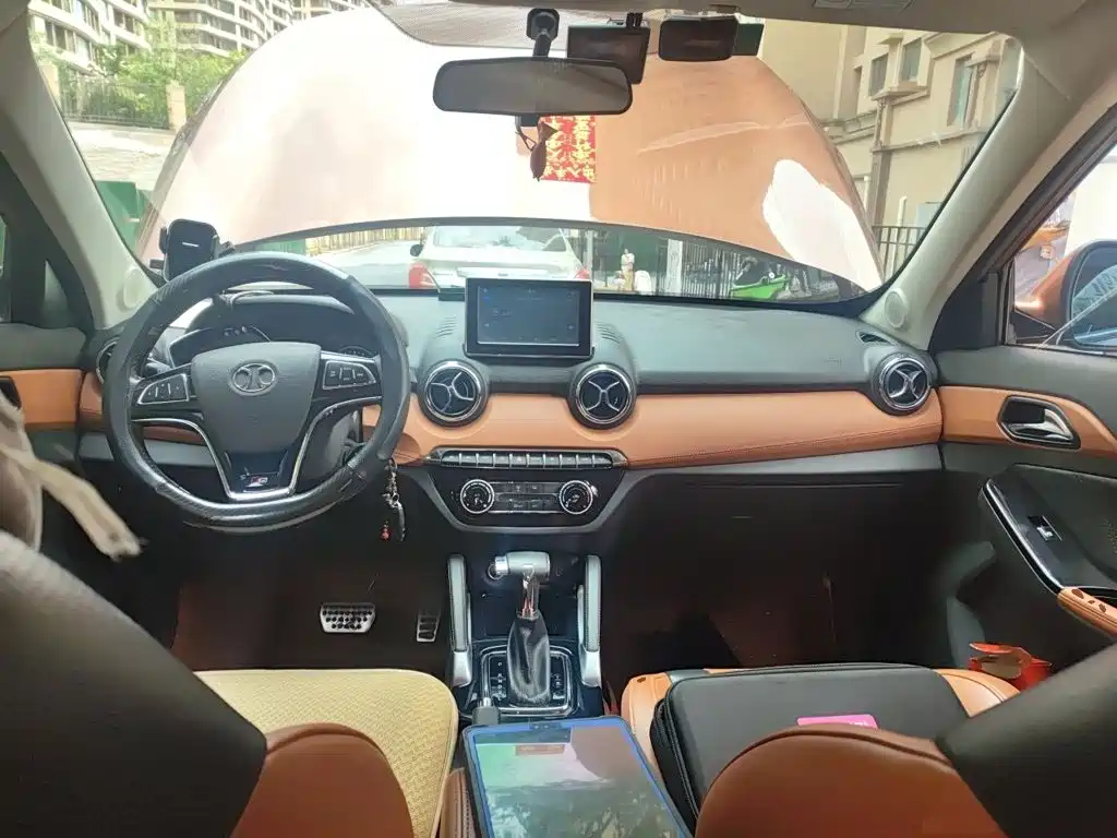 BAIC Senova X35 2017 — фото 13