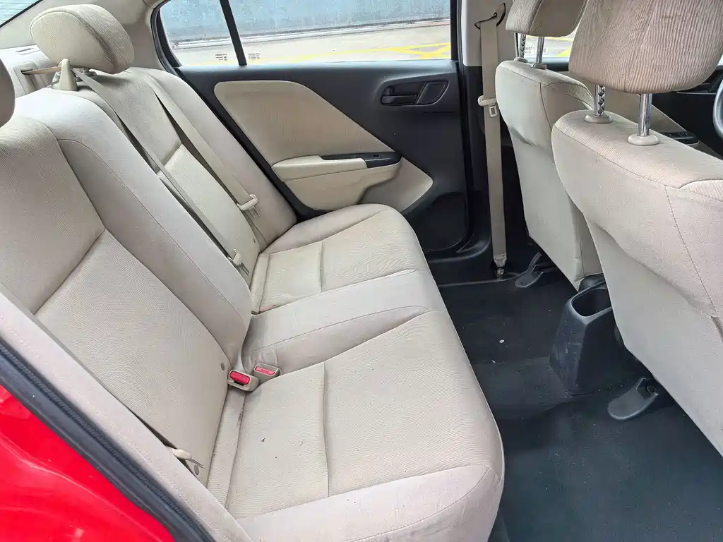 Honda City 2015 — фото 12