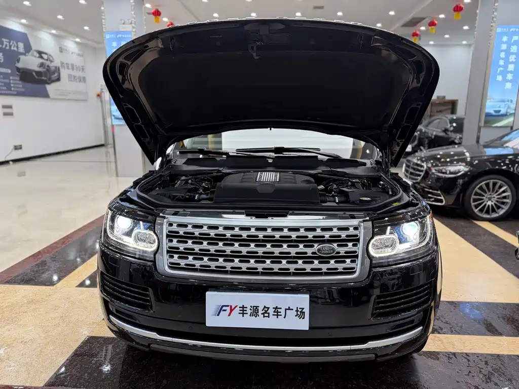 Land Rover Range Rover 2018 — фото 24